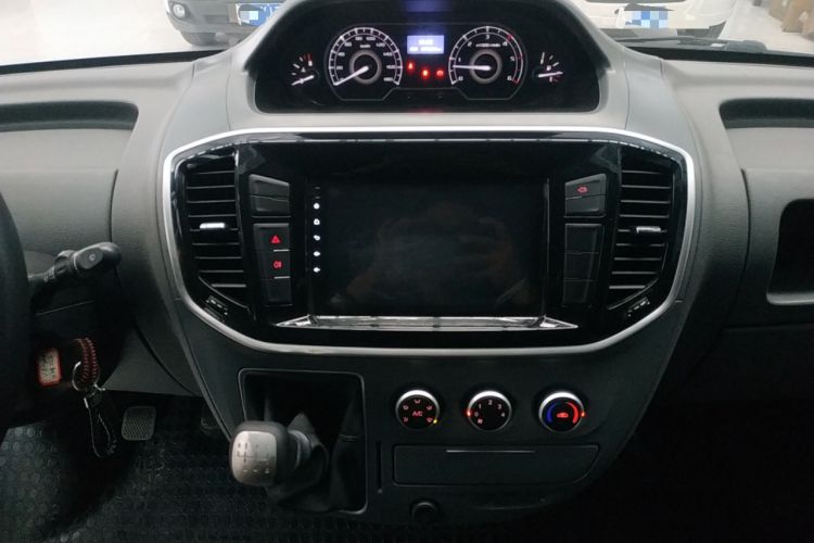 Used SAIC MAXUS Xintu V80 2021 2.0T Manual Classic Aoyuntong Long Wheelbase Mid-Roof 6/7/8/9-Seater