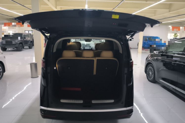 Used Denza D9 2024 DM-i 980 Four-Wheel Drive Prestige Model
