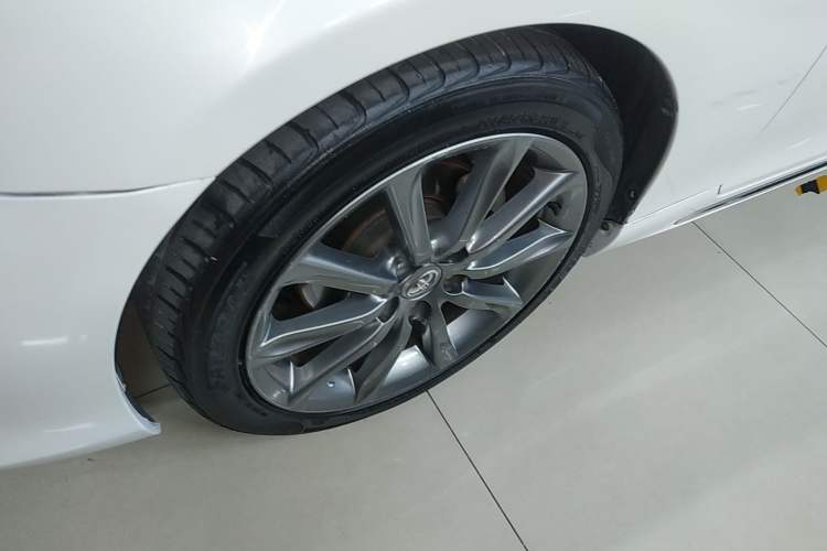 Used Toyota Reiz 2013 2.5V Shangrui Edition Left Front Wheel Hub