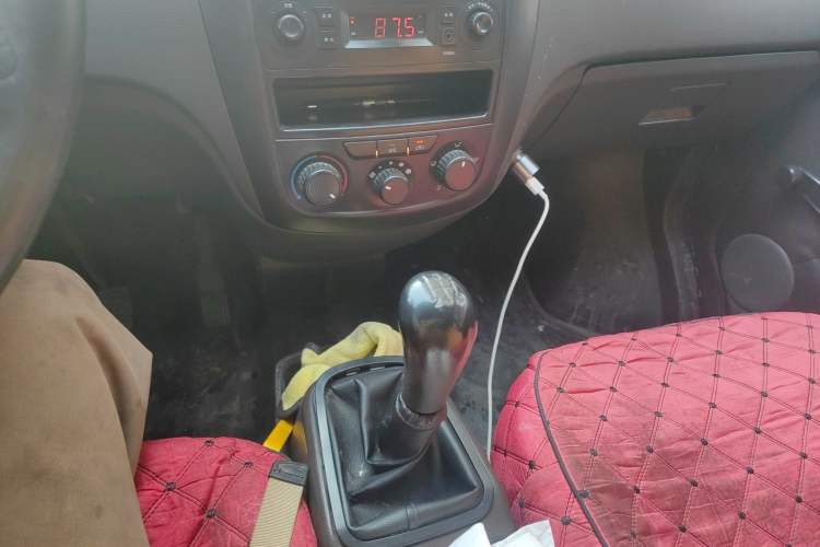 Used Wuling Rongguang 2014 1.2L S Base Model