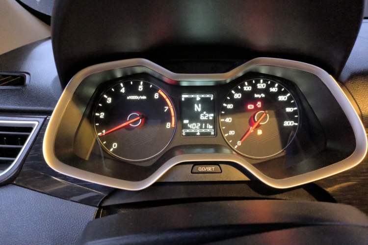 Used Baojun 310 2017 1.5L Automatic Fashion Model
