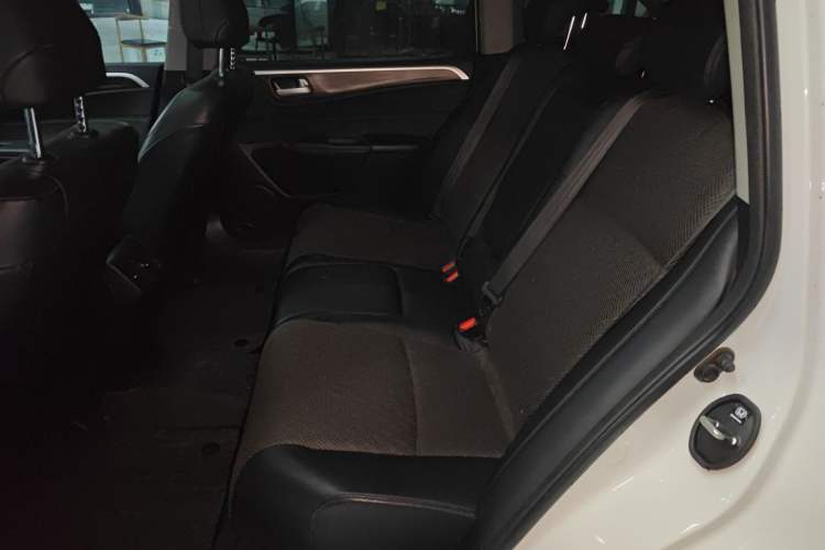 Used Honda Jade 2017 1.8L automatic Comfort version 5 seats
