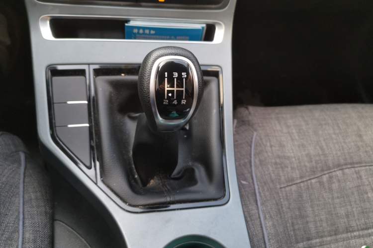 Used Geely Auto Emgrand 2021 UP 1.5L Manual Luxury Model
