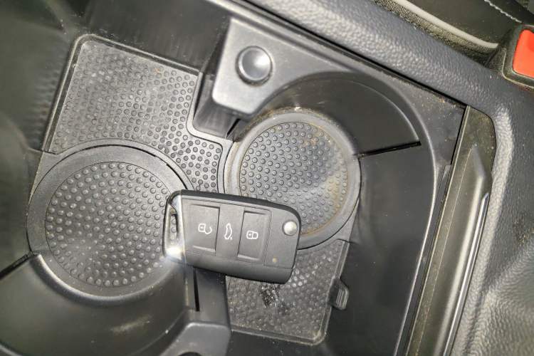 Used Volkswagen Sagitar 2023 300TSI DSG Excellence Edition Vehicle Key