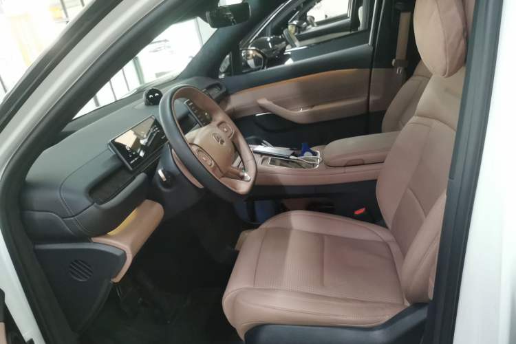 Used Nio ES6 2023 75 kWh Left Front Seat