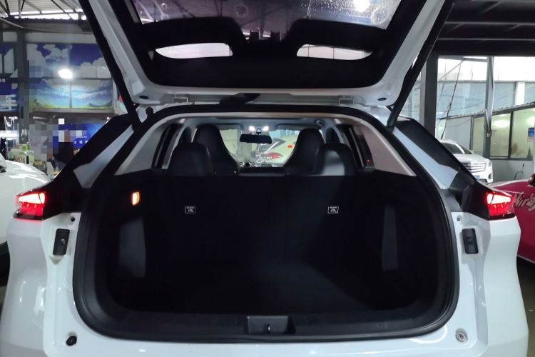 Used Dongfeng Aeolus Mage 2023 DH-i 1.5T Luxury Edition
