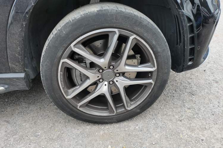 Used Mercedes-Benz GLE AMG 2022 AMG GLE 53 4MATIC+ Right Front Wheel Hub