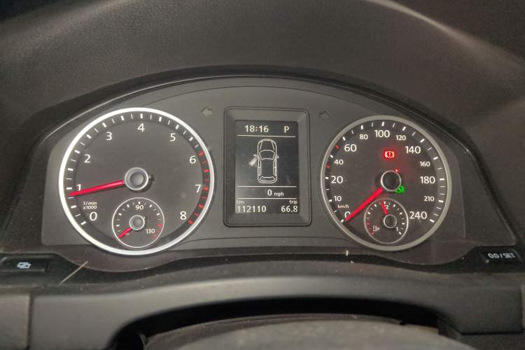 Used Volkswagen Tiguan 2010 2.0 TSI Automatic All-Wheel Drive Flagship Edition Instrument Cluster