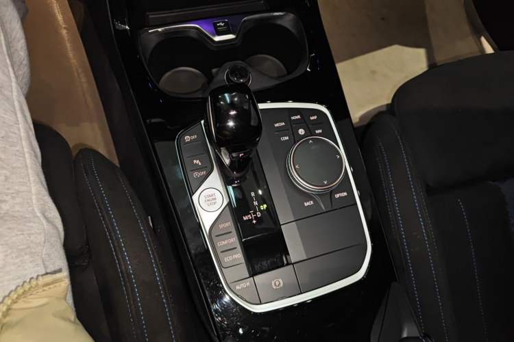 Used BMW 2 Series 2021 225i Four-Door Coupe M Sport Night Edition Gear Lever