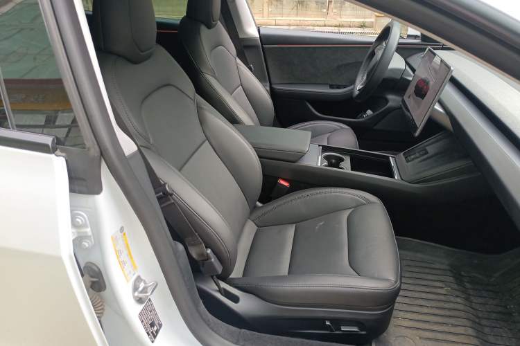 Used Tesla Model 3 2025 Long-Range All-Wheel-Drive Version
