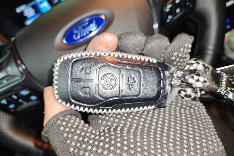 Used Ford Explorer 2016 3.5T Sport Edition Vehicle Key