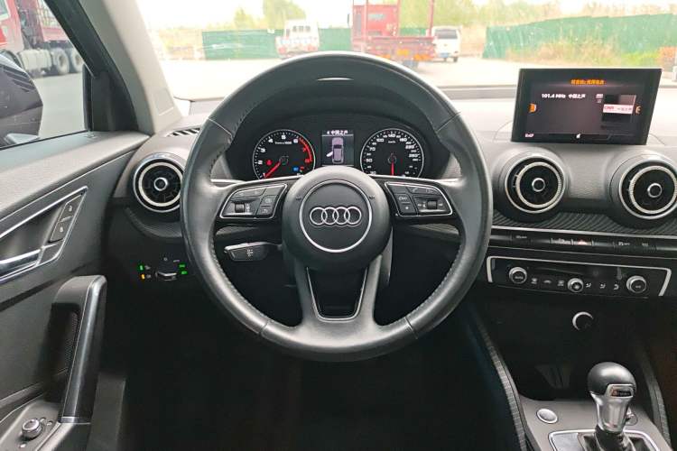 Used Audi Q2L 2021 35 TFSI Fashion Dynamic Model