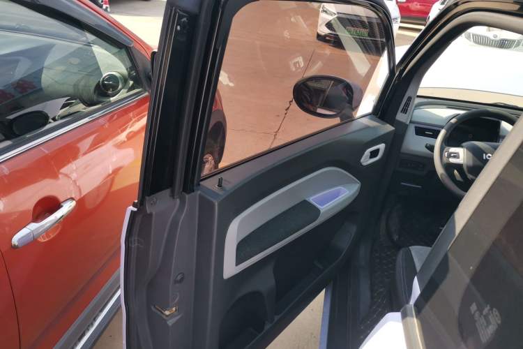 Used Chery New Energy QQ Ice Cream 2022 170km Sundae Phosphate Lithium-Ion