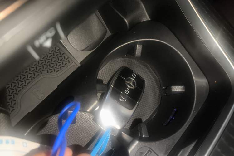 Used Mercedes-Benz E-Class New Energy 2023 E 350 e L Plug-in Hybrid Sports Sedan
