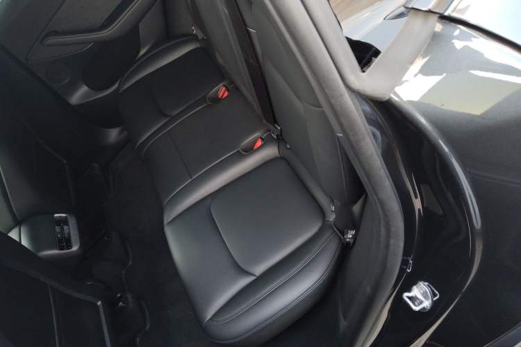 Used Tesla Model Y 2024 Rear-Wheel-Drive Version
