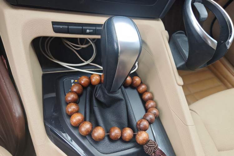 Used BMW X1 2012 sDrive18i Luxury Model Gear Lever