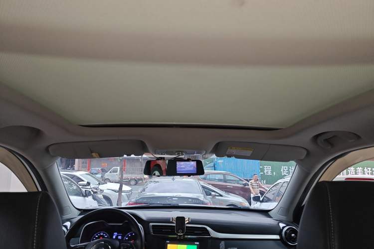 Used MG ZS 2018 1.5L Automatic Luxury Edition China V Standard