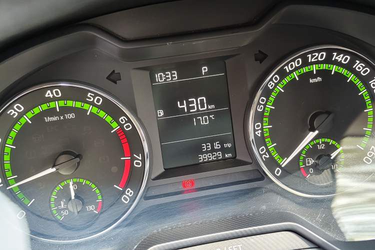 Used Skoda Octavia 2019 1.5L Automatic SmartDrive Comfort Edition China V Standard Odometer Close Up