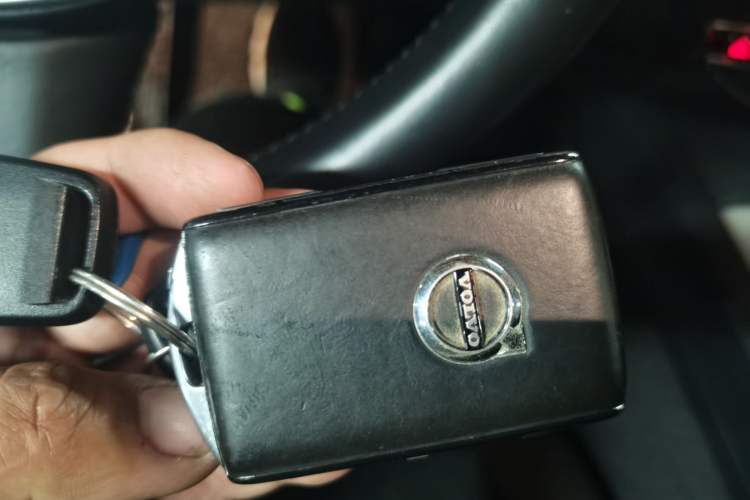 Used Volvo XC60 2018 T5 4x4 Zhiya Luxury Edition Vehicle Key