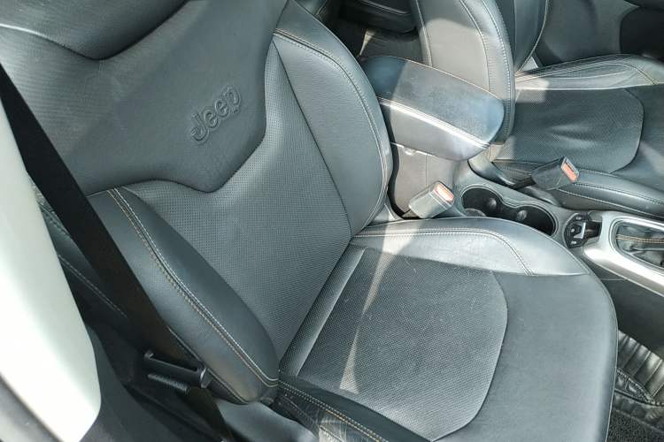 Used Jeep Compass 2017 200T Automatic Family Edition