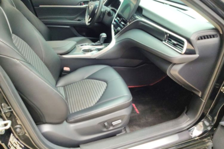 Used Toyota Camry 2022 2.5S Knight Edition
