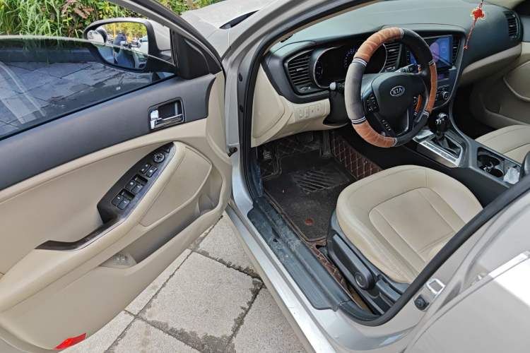 Used Kia K5 2012 2.0L Automatic GLS Driver Seat