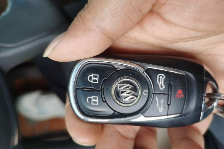 Used Buick GL8 2018 ES 28T Luxury Model China VI Standard Vehicle Key