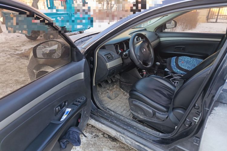 Used Nissan Sylphy 2016 Classic 1.6XE Manual Comfort Edition Driver Seat