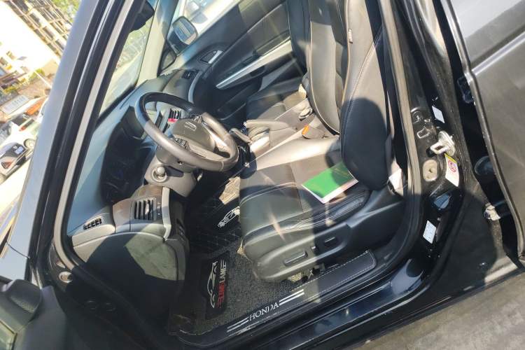 Used Honda Crosstour 2012 2.4L Prestige Edition