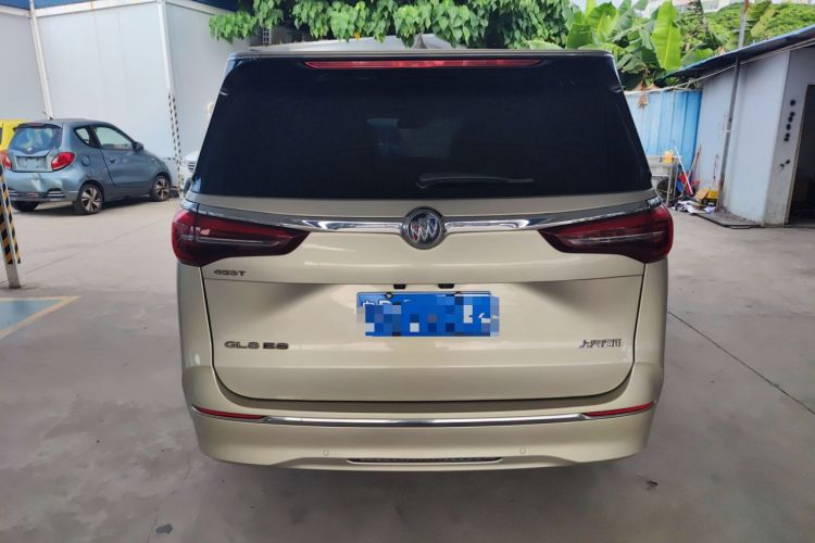 Used Buick GL8 2022 ES Landtrek 653T Luxury Edition
