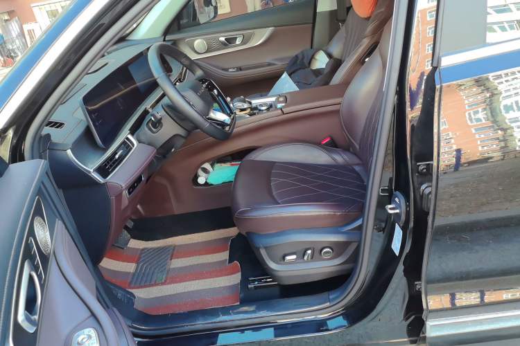 Used Chery Tiggo 8 PRO 2024 Champion Edition 390T Two-Wheel Drive Aoshi Version 5 Seats