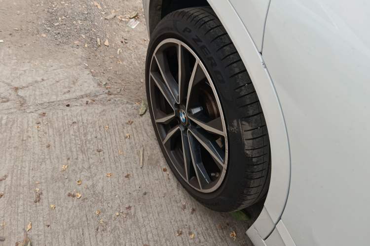 Used BMW X2 2021 sDrive25i Luxury Model with M Sport Package Right Rear Wheel Hub