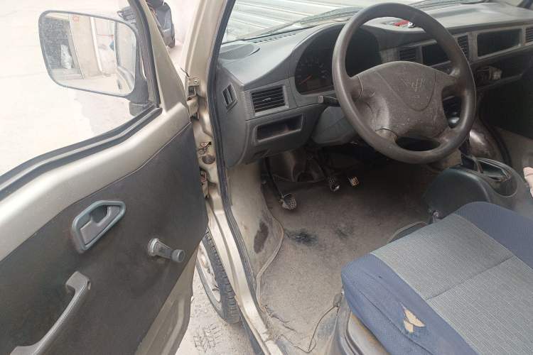 Used Wuling Zhiguang 2010 1.0L Base Version Driver Seat