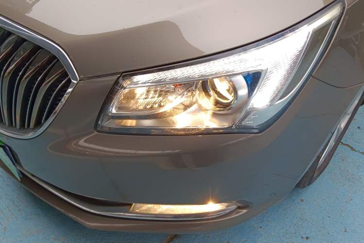 Used Buick LaCrosse 2013 2.4L SIDI Leading Comfort Version
