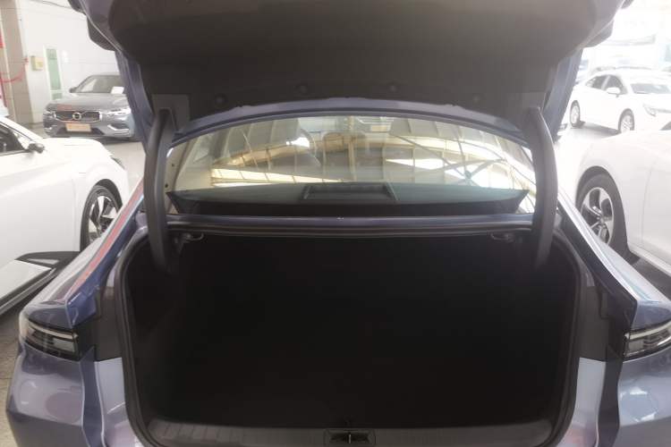 Used Nissan N6 2026 Model 180 Max
