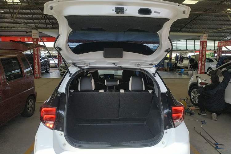 Used Toyota YARiS L Zhi Xuan 2021 X-Trail 1.5L CVT Leading Edition