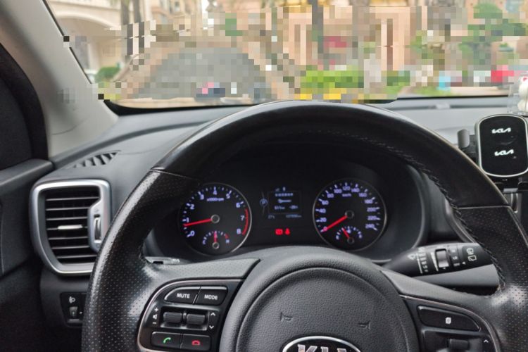 Used Kia KX5 2016 1.6T Automatic Two-Wheel Drive DLX Instrument Cluster