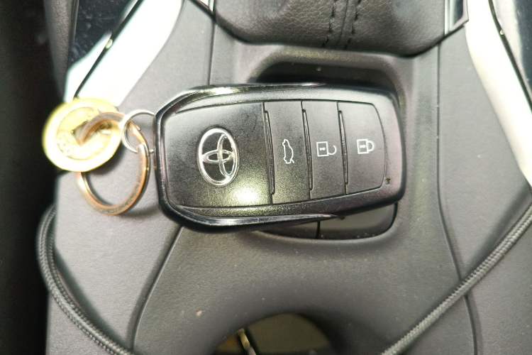 Used Toyota Corolla 2024 1.8L Smart Electric Hybrid Dual-Engine Elite Edition
