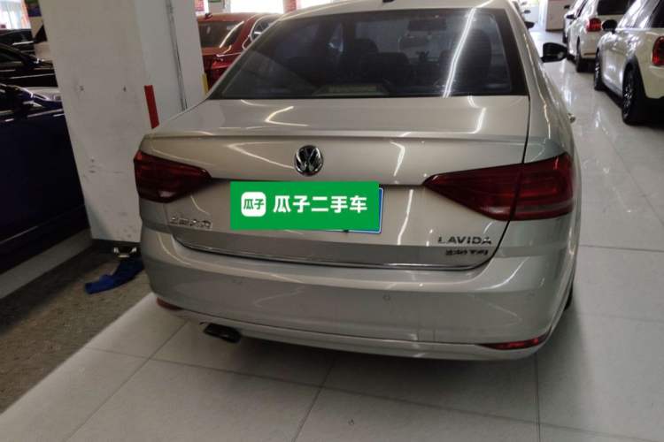 Used Volkswagen Lavida 2015 230TSI DSG Comfort Edition
