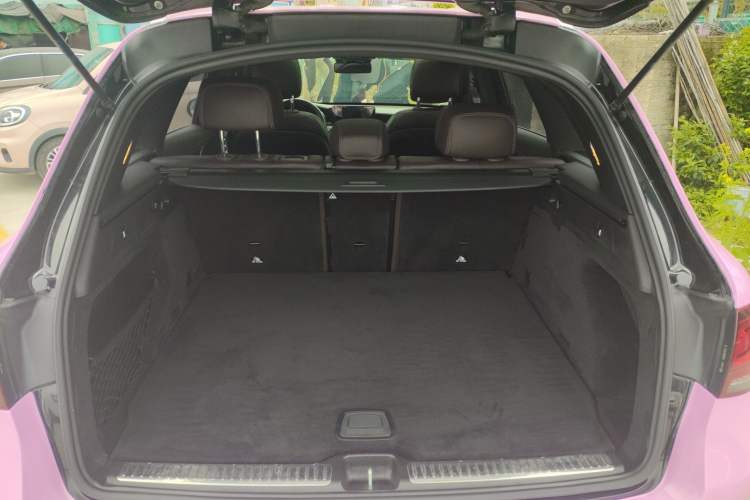 Used Mercedes-Benz GLC 2020 Facelift GLC 300 L 4MATIC Dynamic Edition Trunk