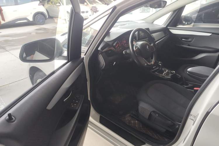 Used BMW 2 Series Active Tourer 2016 218i Fashion Model