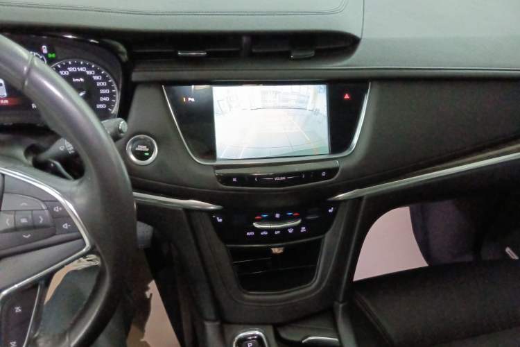 Used Cadillac XT5 2018 25T Luxury Model