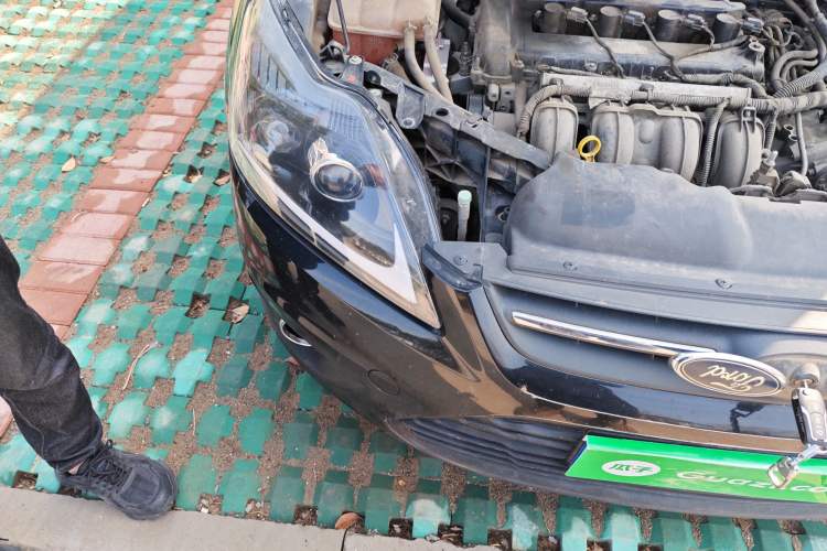 Used Ford Focus 2013 Sedan Classic 1.8L Manual Base Model