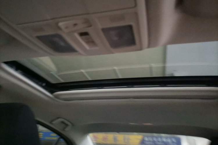 Used Mazda 3 Axela 2014 Sedan 1.5L Automatic Luxury Model Headliner