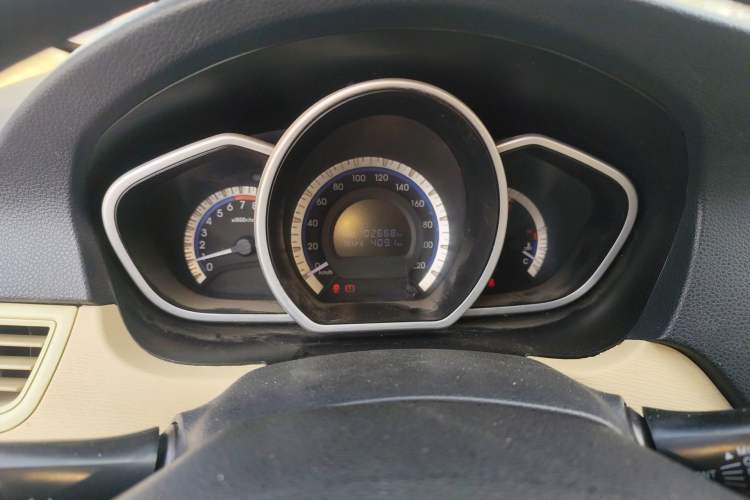 Used Soueast V6 Lingshi 2013 1.5L Manual Comfort Edition Instrument Cluster