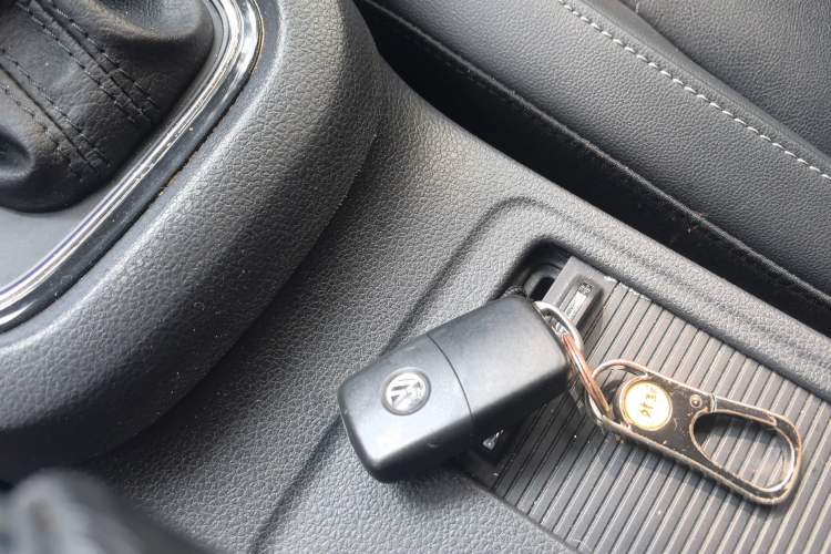 Used Volkswagen Sagitar 2018 280TSI DSG Comfort Model Vehicle Key