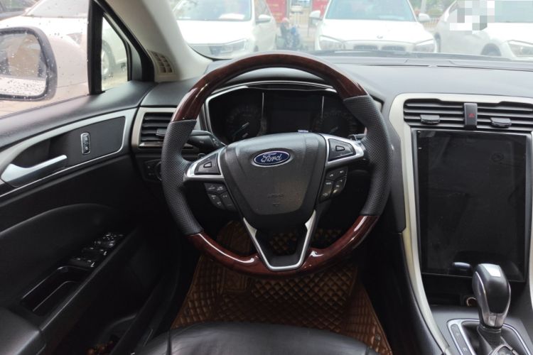 Used Ford Mondeo 2013 2.0L GTDi 200 Fashion Edition Steering Wheel