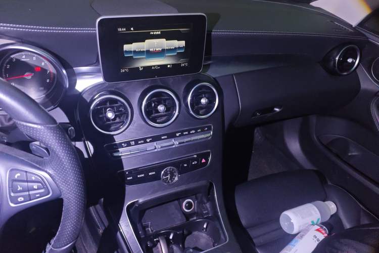 Used Mercedes-Benz C-Class 2018 C 180 L Fashion Edition Sport Version
