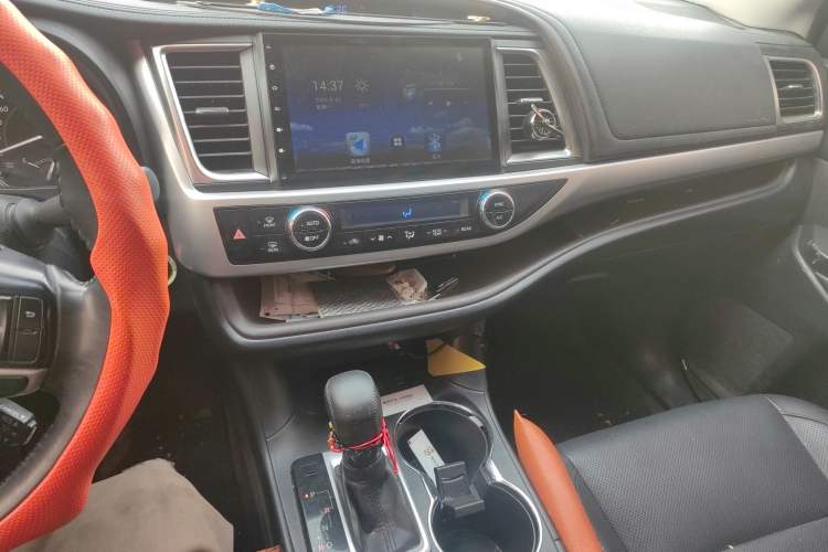 Used Toyota Highlander 2017 2.0T Four-Wheel Drive Luxury Edition 7 Seats