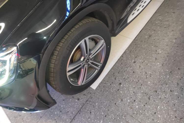 Used Mercedes-Benz GLC 2020 GLC 260 L 4MATIC Luxury Model Left Front Wheel Hub